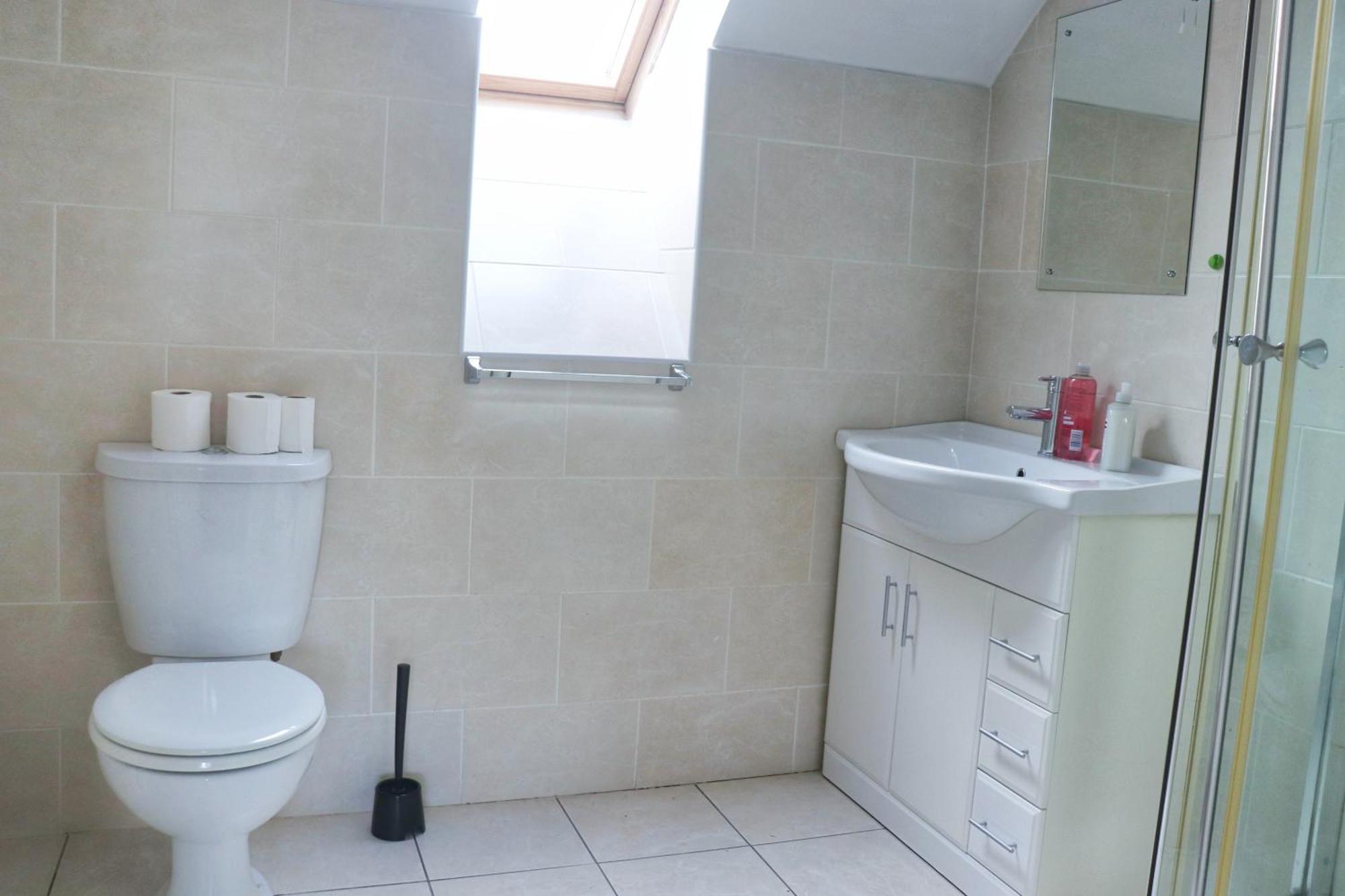 Deluxe Dwelling - 15 Mins From Cork City/Airport Apartment Luaran gambar