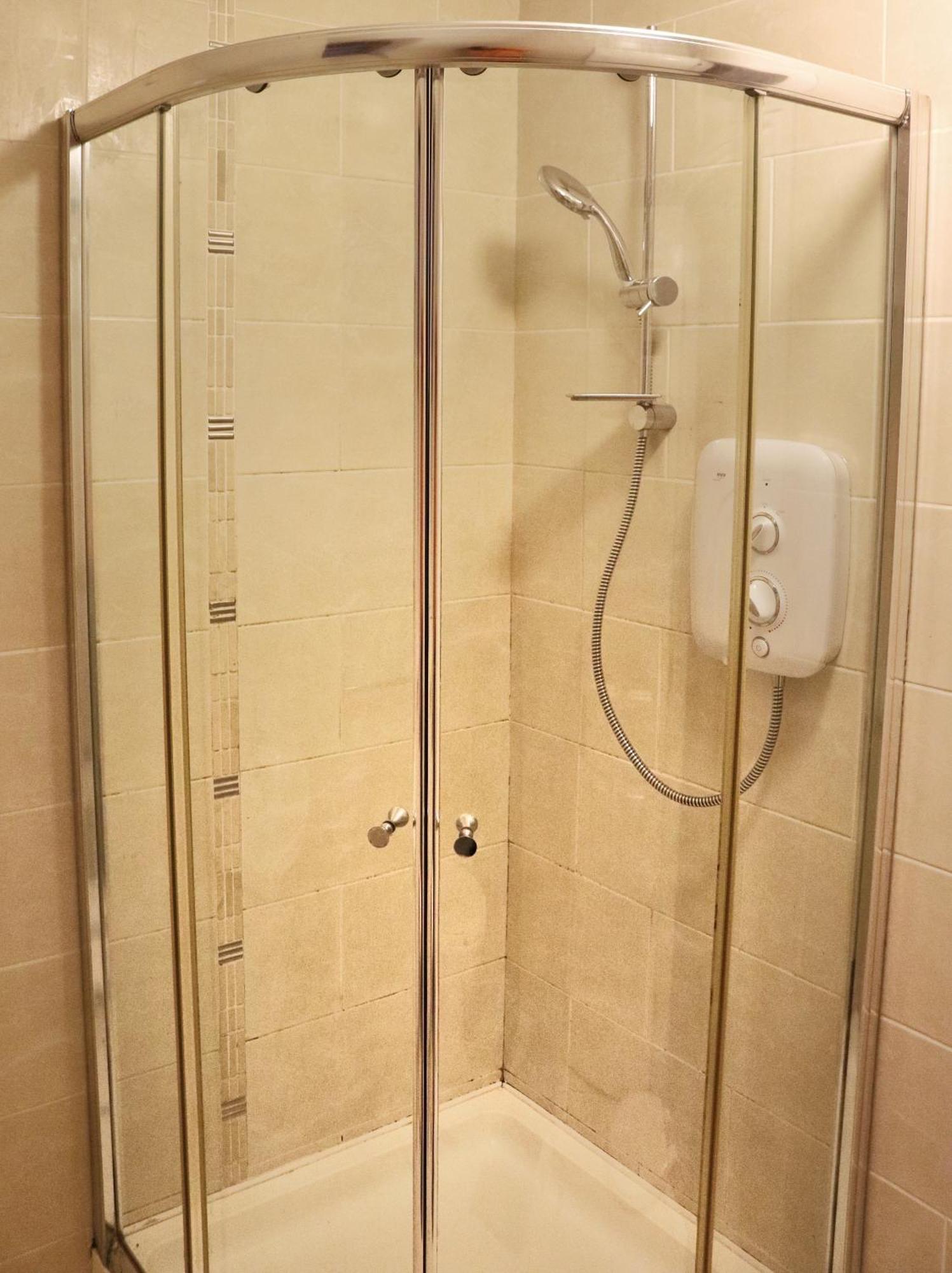 Deluxe Dwelling - 15 Mins From Cork City/Airport Apartment Luaran gambar